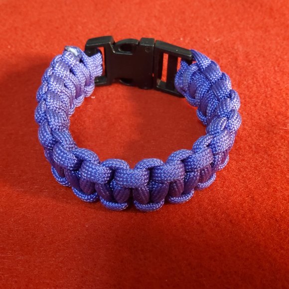 Purple Paracord Bracelet - Picture 1 of 2
